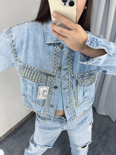 Campera con tachas TANIA