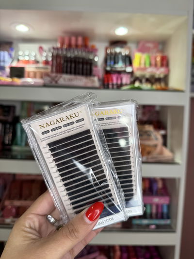 Nagaraku nuevo estuche 