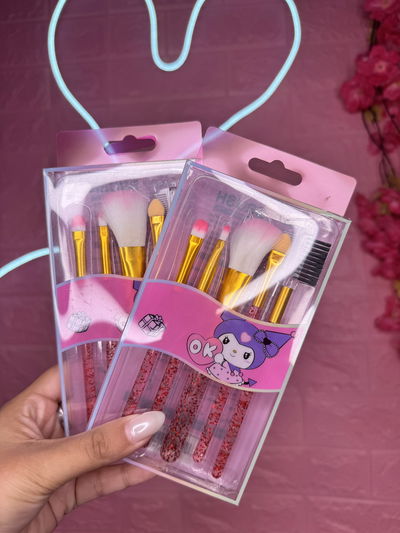 Set de brochas X5 kuromi