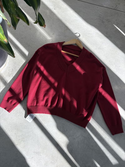 Sweater básico escote en V