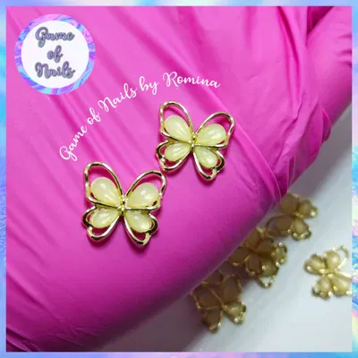 Aplique luxury mariposas gold x par