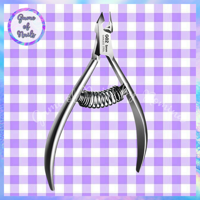 Alicate para cuticulas con tapa y resorte MG