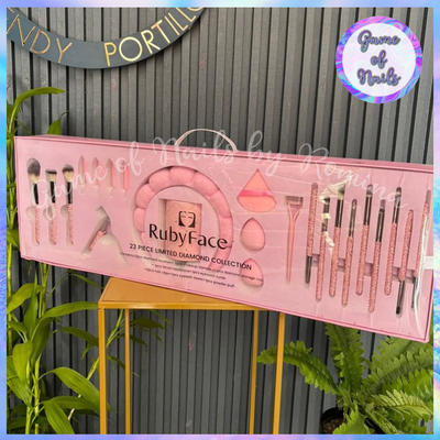 Kit 23 piezas Ruby Face valijita