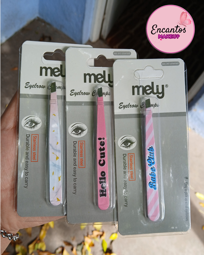Pinzas de depilar con diseños. MELY