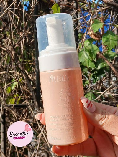 Espuma de limpieza Mely Skincare