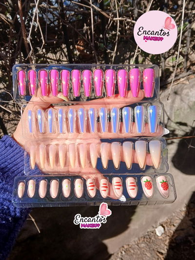 Set de uñas MELY 