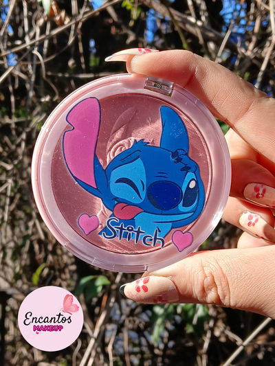 Rubor en polvo stitch 
