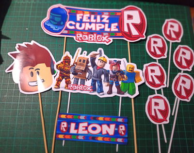 Cake toppers simples todas las temáticas.