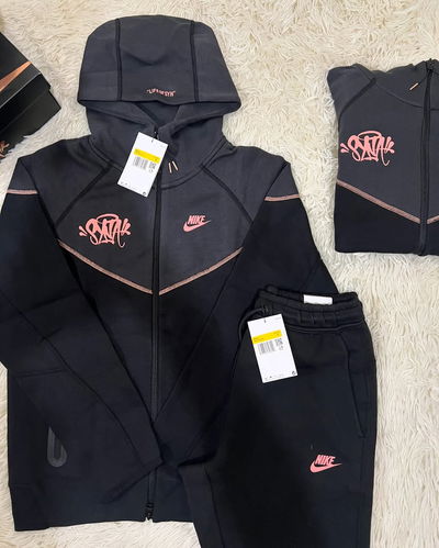 TRACKSUIT NIKE TECH X SYNA WORDL