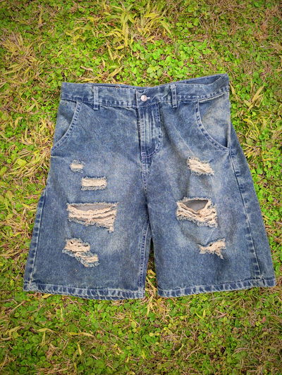 Bermuda Baggy Oxido con roturas