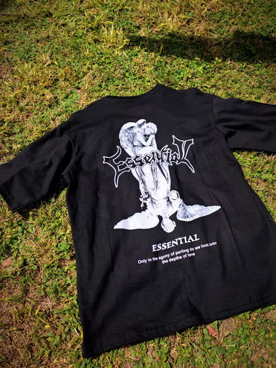 Remera Essentials Oversize