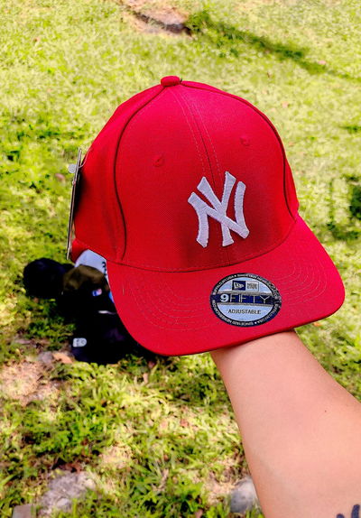 Gorra Cerrada NY 