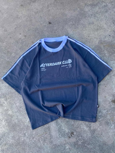 Remera Boxy Fit "Dark Club"