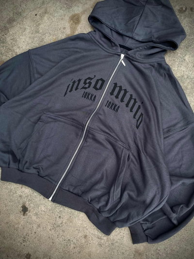 Zip Hoodie Boxy "Insomnio"