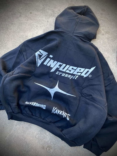 Buzo Boxy Fit "Infused" Negro