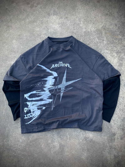 Boxy Fit Manga Larga "Archive"