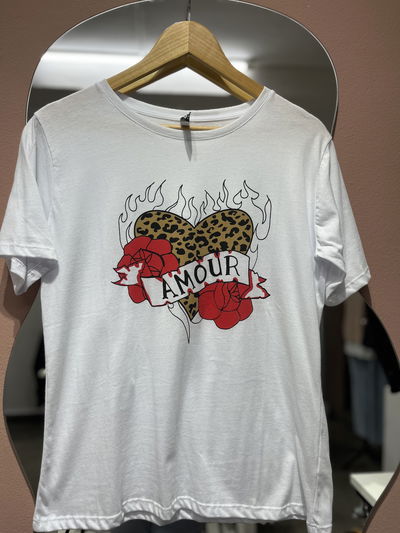 Remera AMOUR
