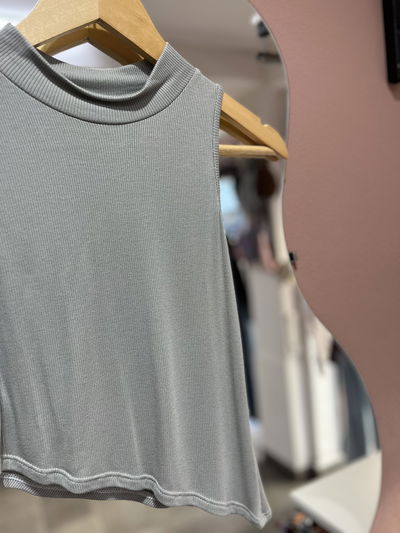 Musculosa LARA