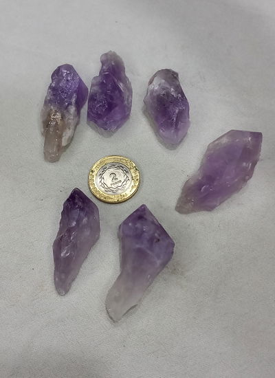 PUNTAS DE AMATISTA X 100 GRAMOS