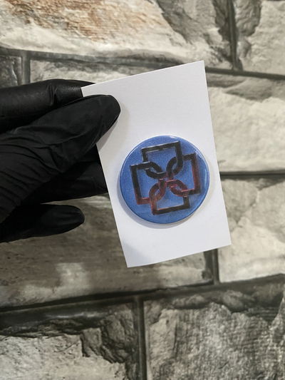 Pin “Blue Ameri”