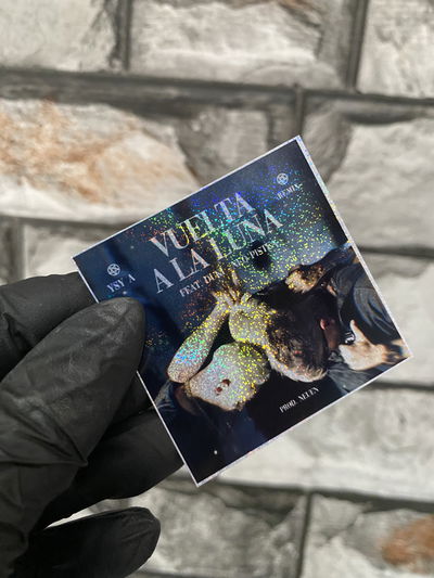 Sticker Vuelta a La Luna holografico #67