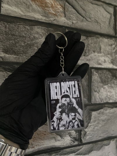 Llavero acrilico “Neo Pistea”