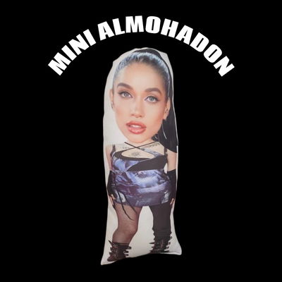 Mini almohadon Maria Becerra