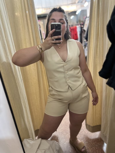 Short Lili 