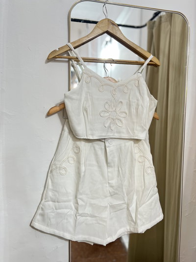 Conjunto bordado 
