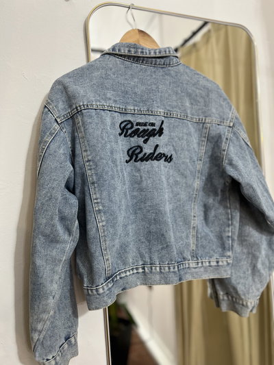 Campera Denim bordada