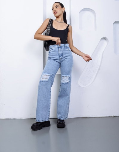 Wide leg Tower