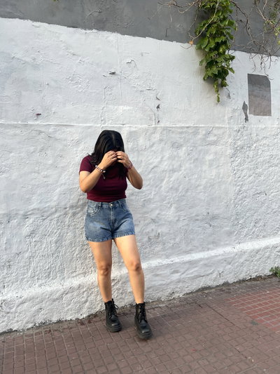 Short naila