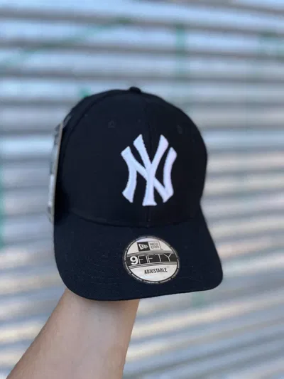 Gorra NY Regulable Curva
