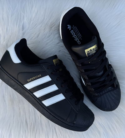 SUPERSTAR