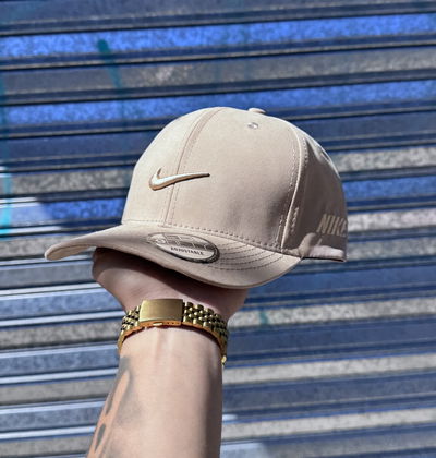 Gorra NK Regulable Curva | BEIGE