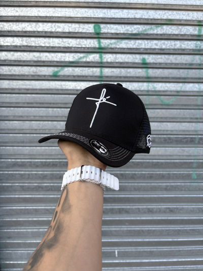 Gorra FE Regulable Curva | NEGRO c/ BLANCO