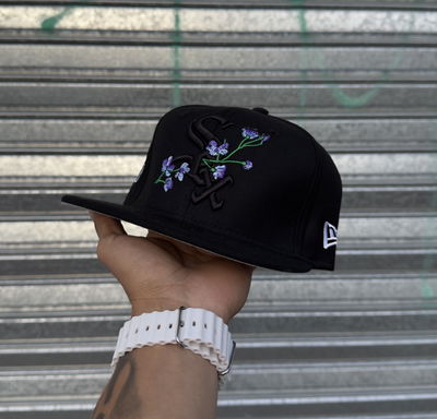 Gorra SOX Cerrada Plana | NEGRO c/ flores