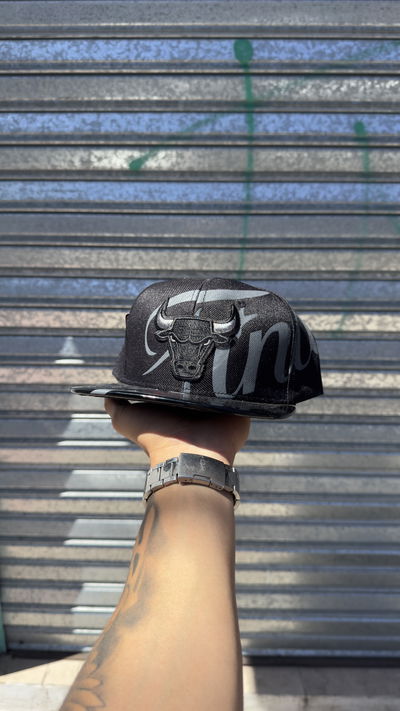 Gorra Bulls Regulable Plana | NEGRO c/ GRIS