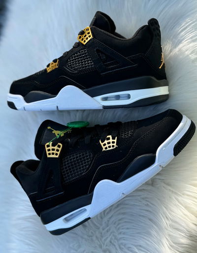 JORDAN RETRO 4 | NEGRO c/ DORADO