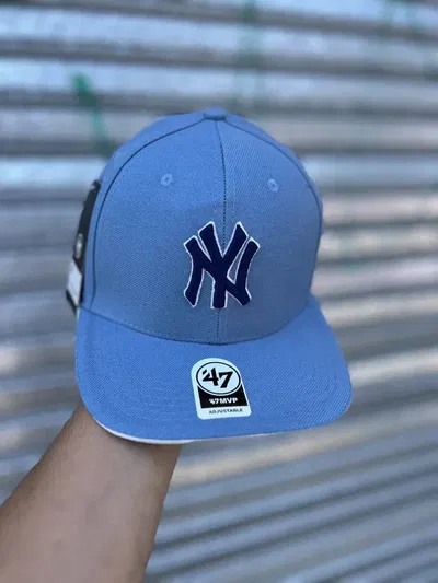Gorra NY Cerrada Plana | CELESTE c/ AZUL