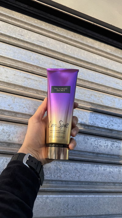 Victoria's Secret Crema Love Spell