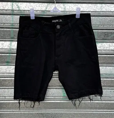 Bermuda Jean Lisa | NEGRO