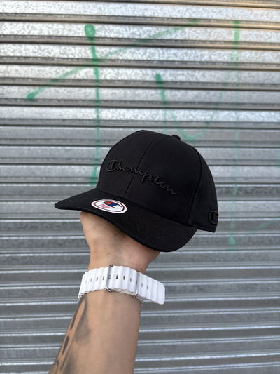 Gorra Regulable Champion | NEGRO