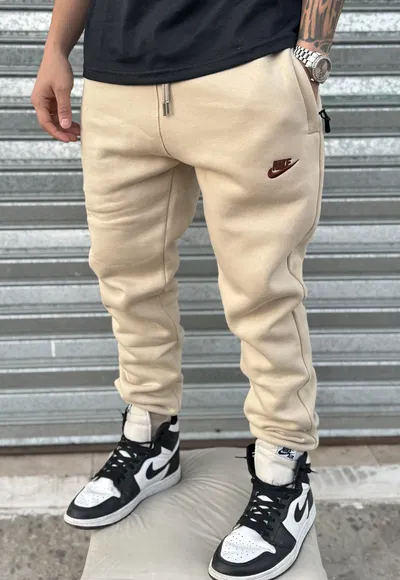 Jogging c/ puño NK | BEIGE c/ logo MARRON
