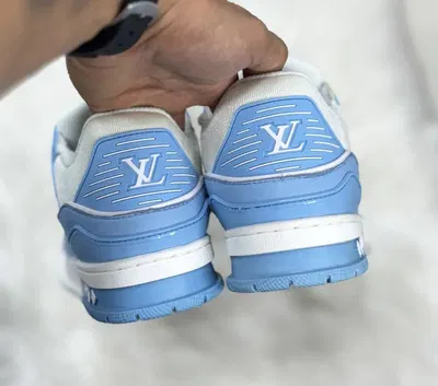 Louis Vuitton | BLANCO c/ CELESTE