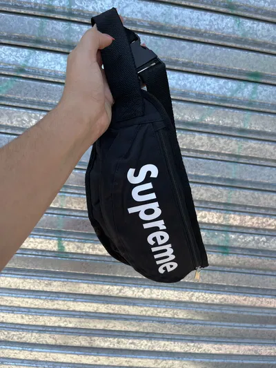 Riñonera Supreme | NEGRO