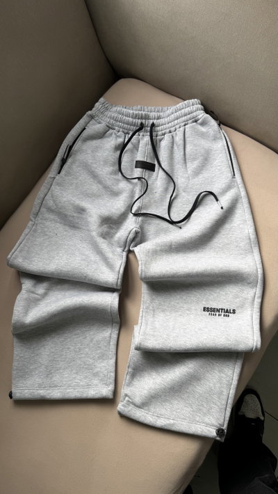 Jogging ESSENTIALS | GRIS