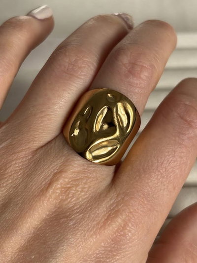 Anillo Gia gold