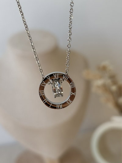 Collar Romano