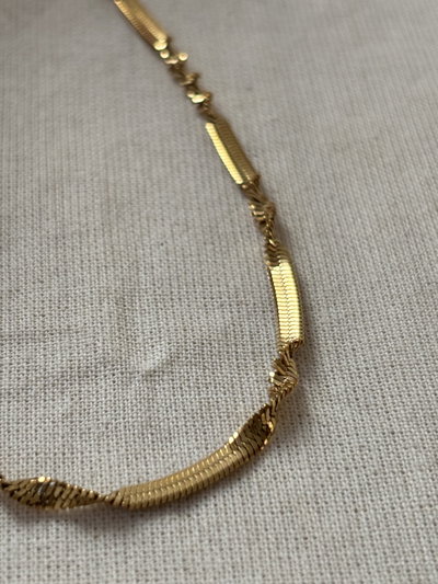 Collar Esme